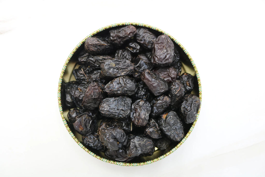 Traditional Madinah Ajwa Date Box – 500 g