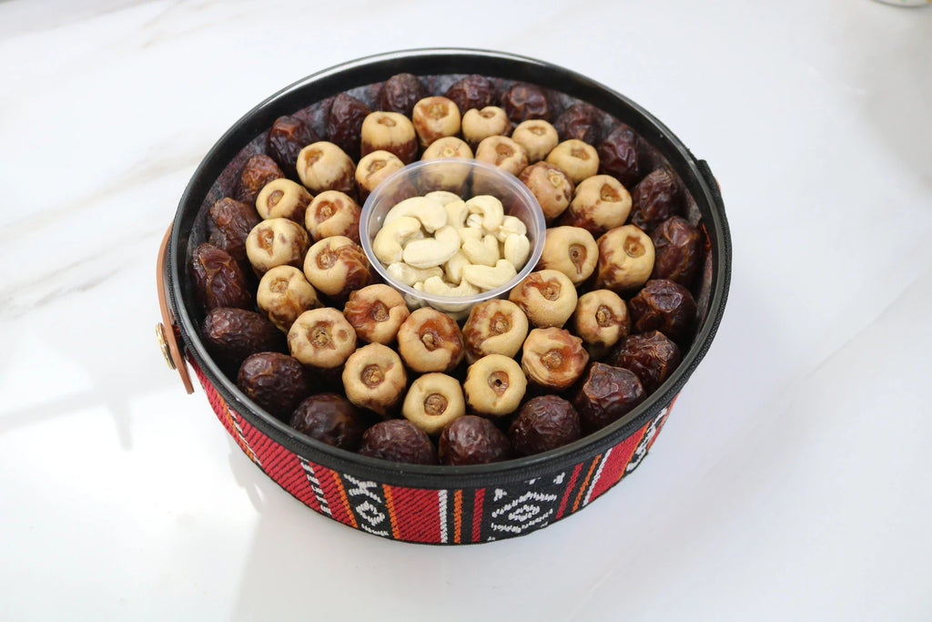 Large Traditional Siddu Box – Sagai & Medjool Dates